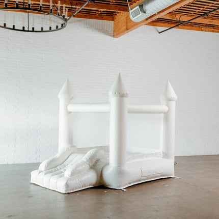 Mini Ava - White Bounce House with Cone Tops