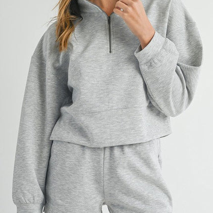 Women Stand Neck Zipped Sweatshirt and Shorts Set