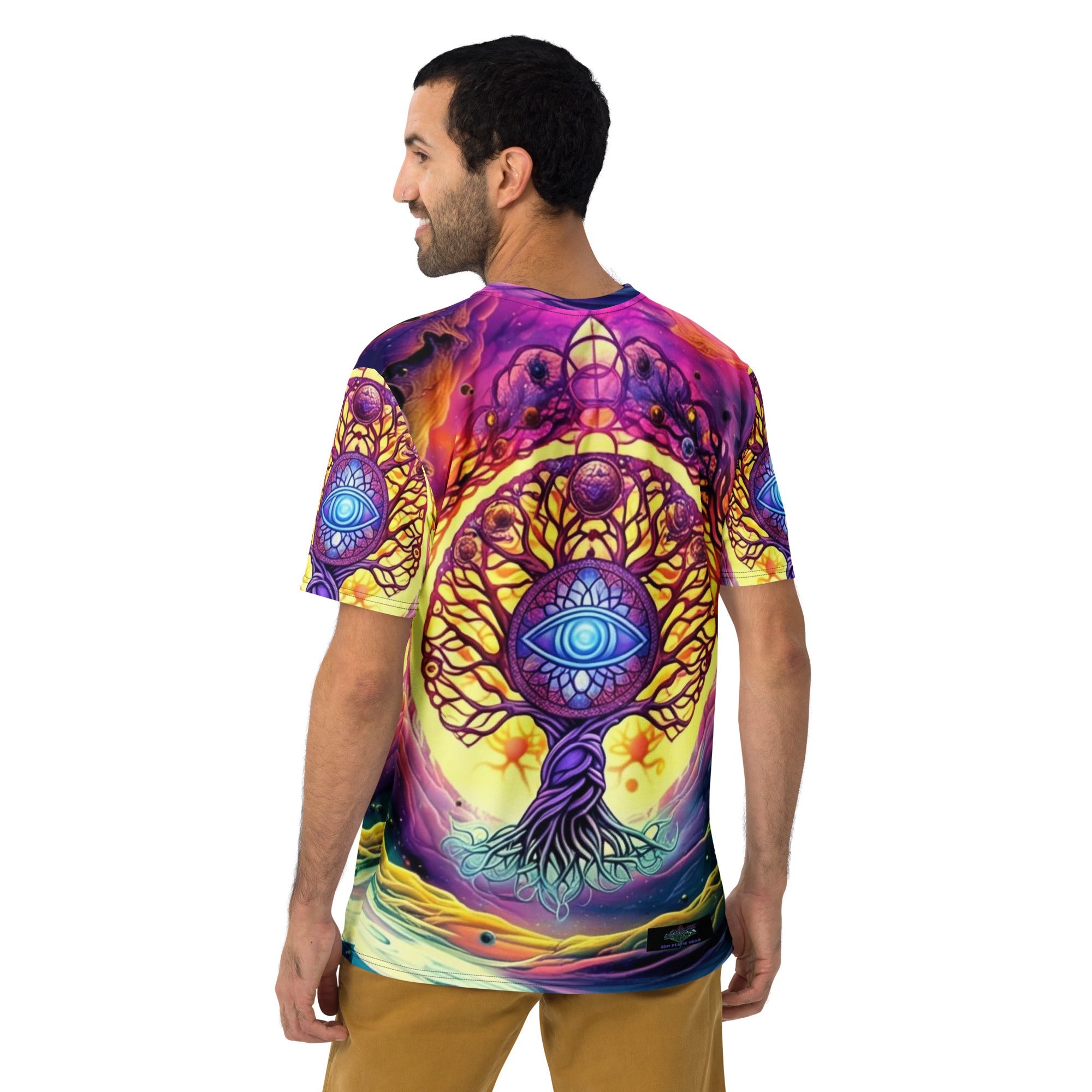 All seeing Tree In Galaxy Men's t-shirt