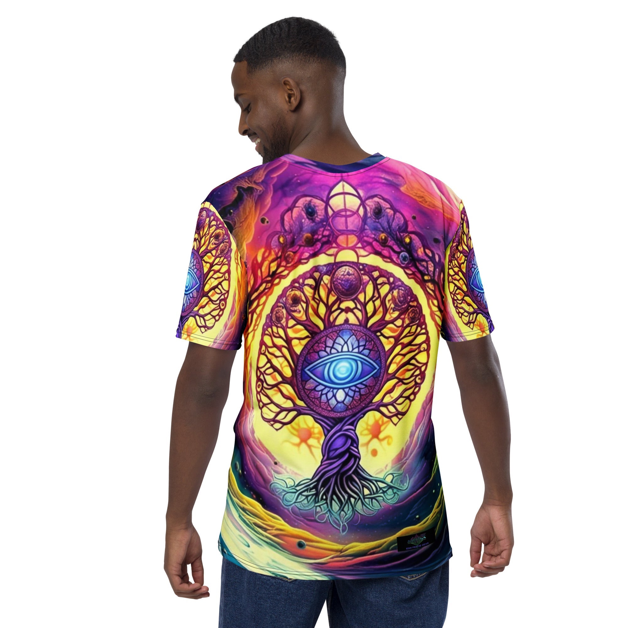 All seeing Tree In Galaxy Men's t-shirt