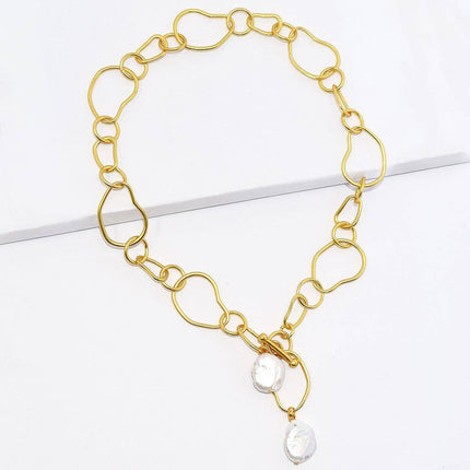 Pendant Necklace With Large Pearl