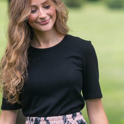 Essential Ribbed Half Sleeve Tee
