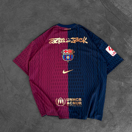 Iconic Fusion Two-Tone Athletic Tee – Oversized Streetwear with Team-Inspired Style