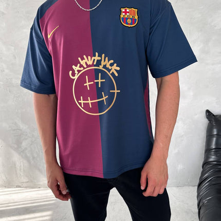 Iconic Fusion Two-Tone Athletic Tee – Oversized Streetwear with Team-Inspired Style