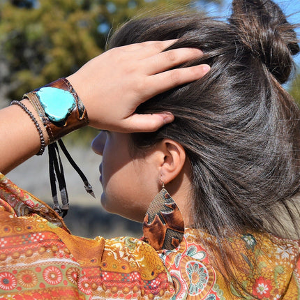 **Leather Teardrop Earrings in Brown Laredo 202c