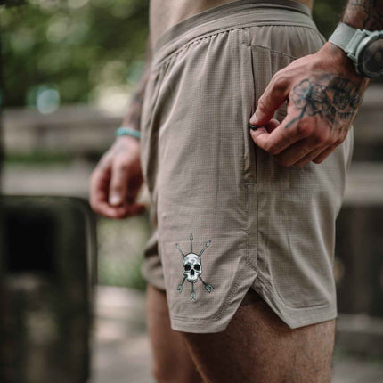 MEN’S | HYBRIFLEX SHORT : TAN