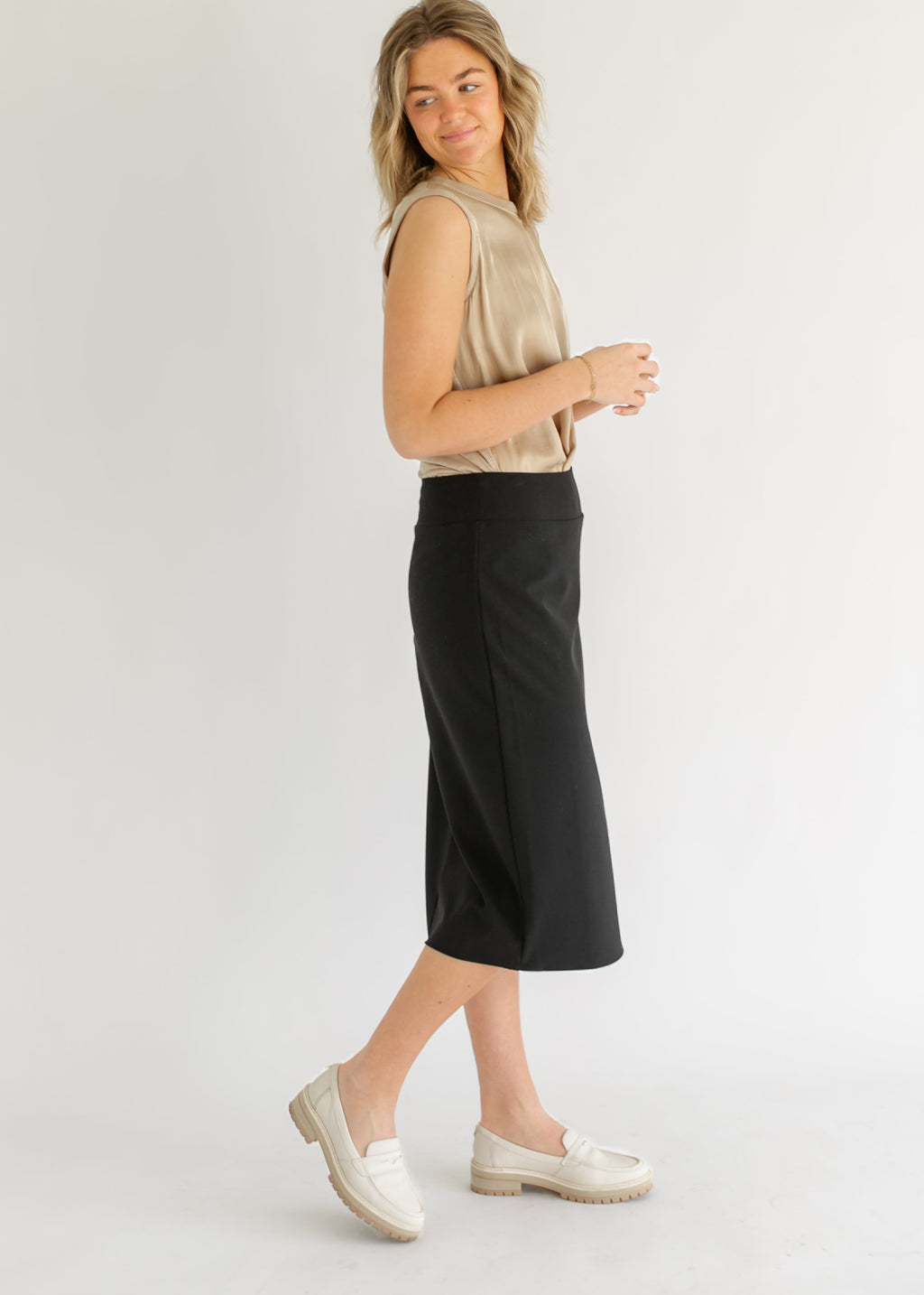 Wanda Classic Pencil Midi Skirt