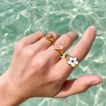 White Smiley Flower Ring