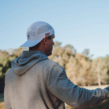 DISTANCE CAP : WHITE